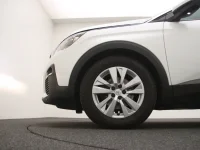 Peugeot 3008 1.2 96kW thumbnail