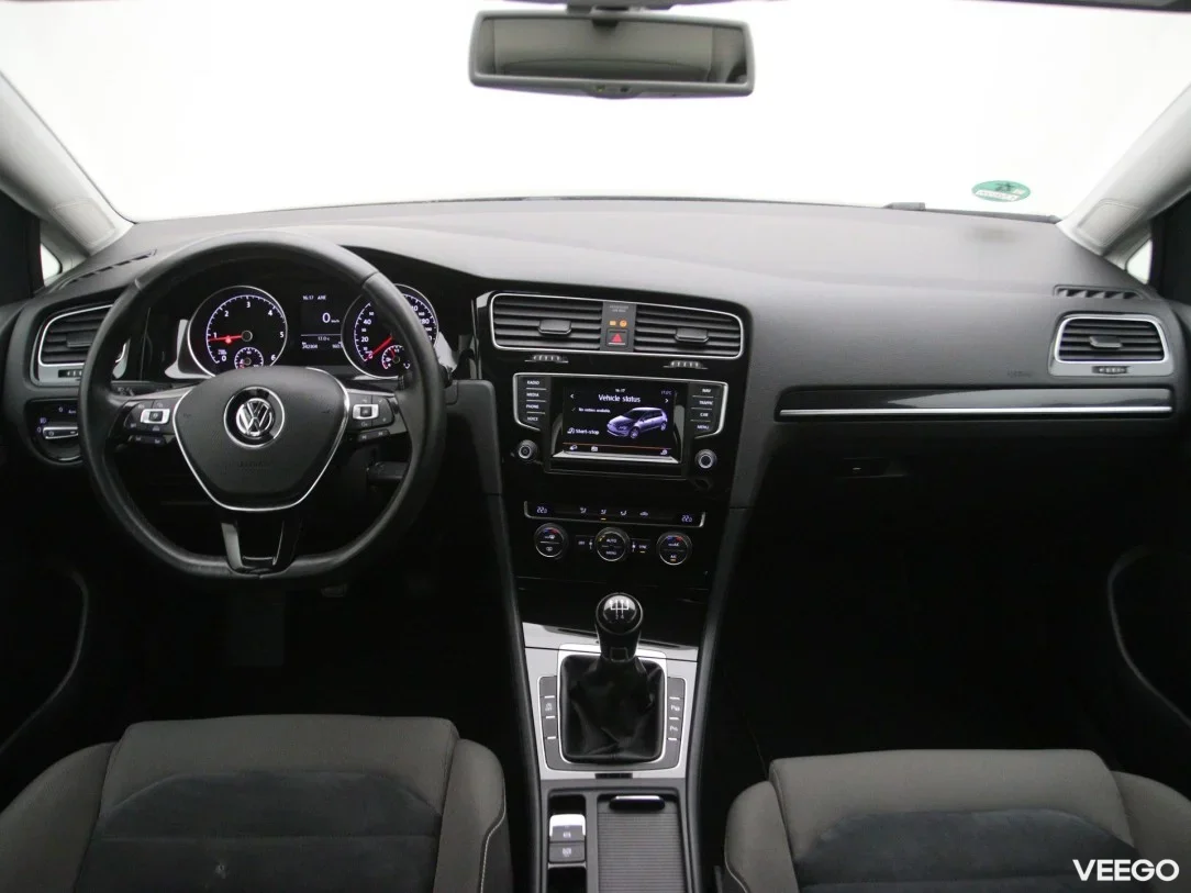 Volkswagen Golf 1.6 77kW