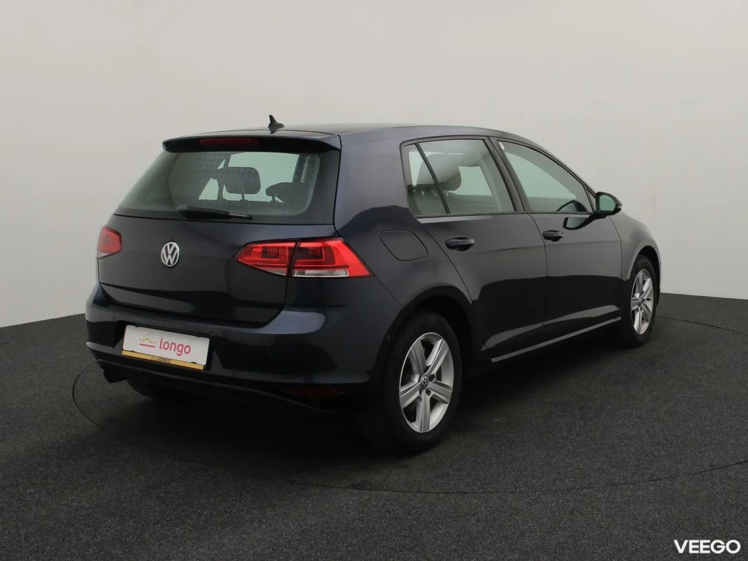 Volkswagen Golf 1.6 77kW