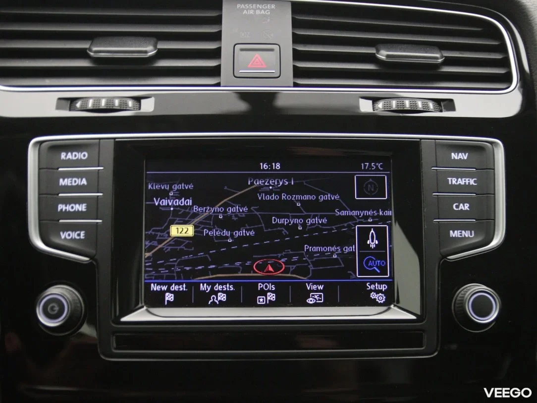 Volkswagen Golf 1.6 77kW