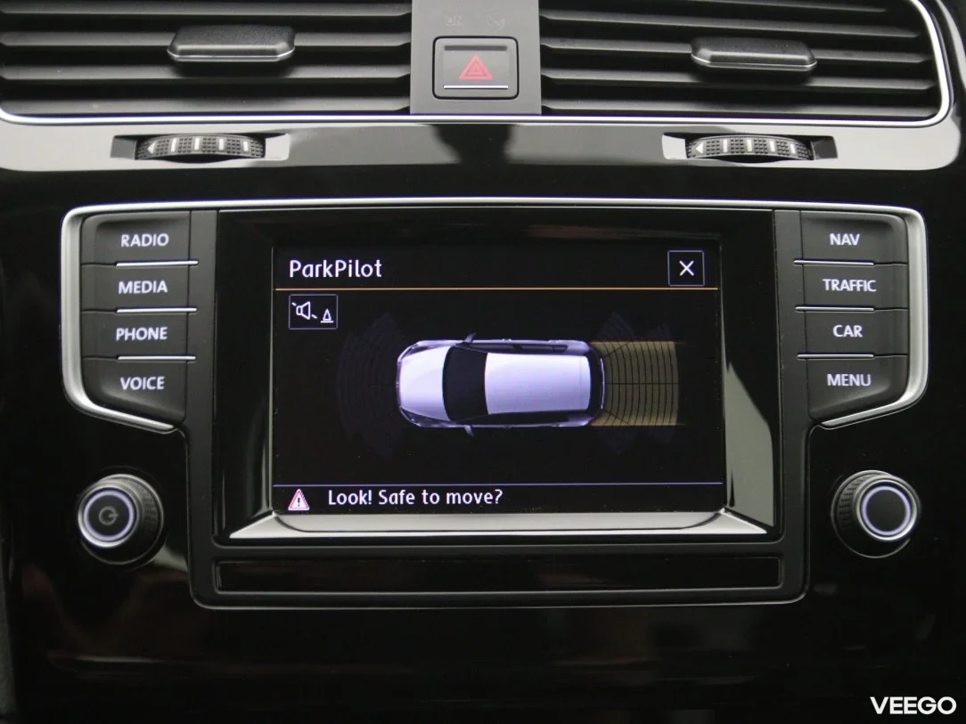 Volkswagen Golf 1.6 77kW