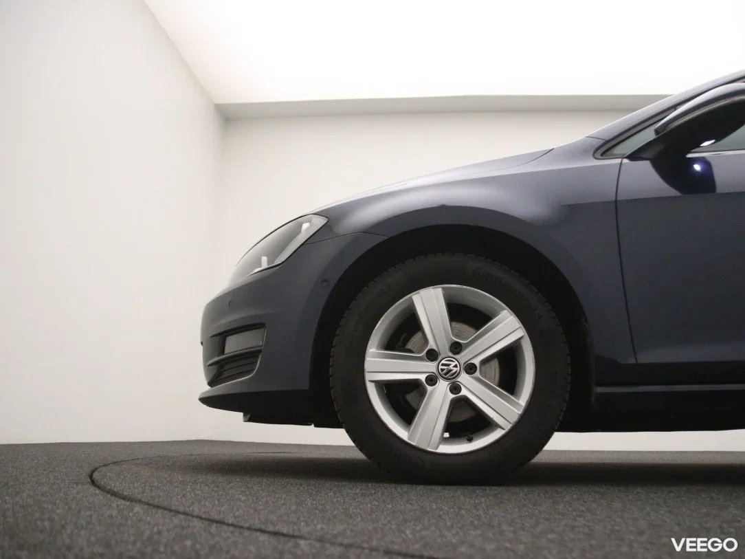 Volkswagen Golf 1.6 77kW