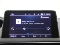 Peugeot 5008 1.2 96kW thumbnail