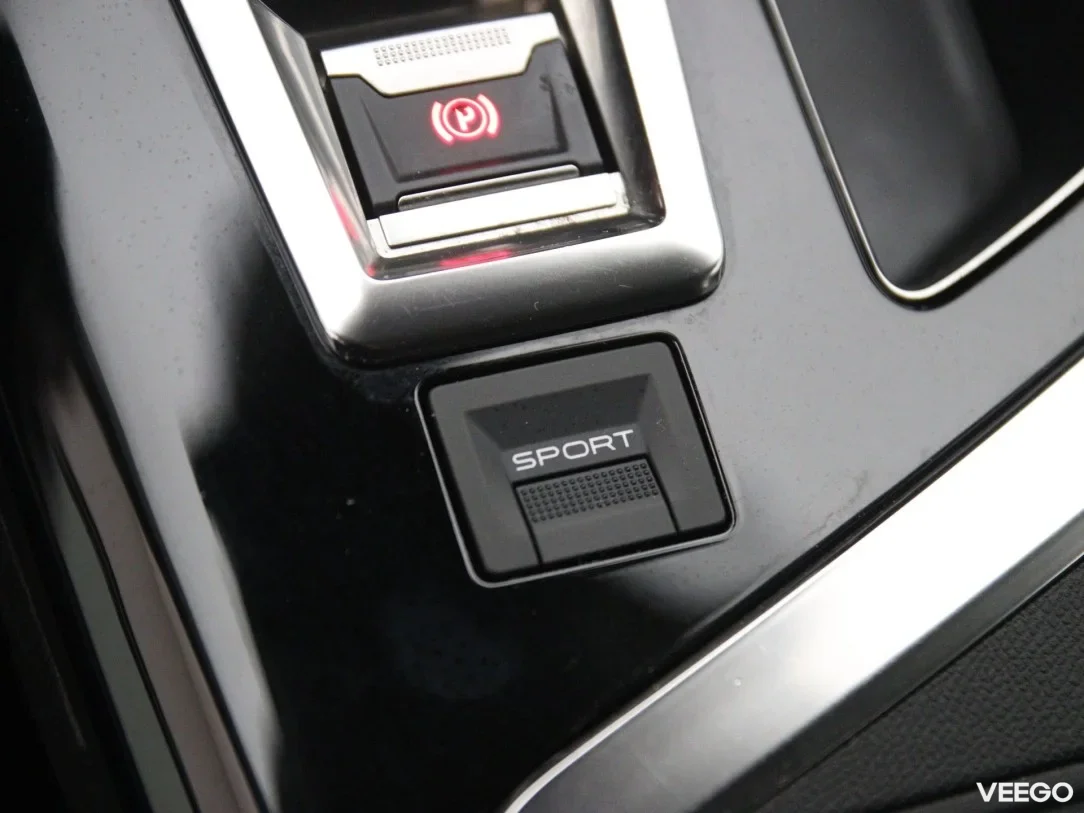 Peugeot 5008 1.2 96kW