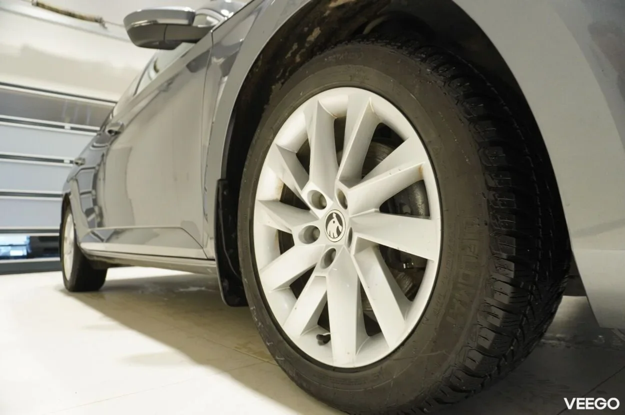 Skoda Superb AMBITION COMBI 1.5 110kW