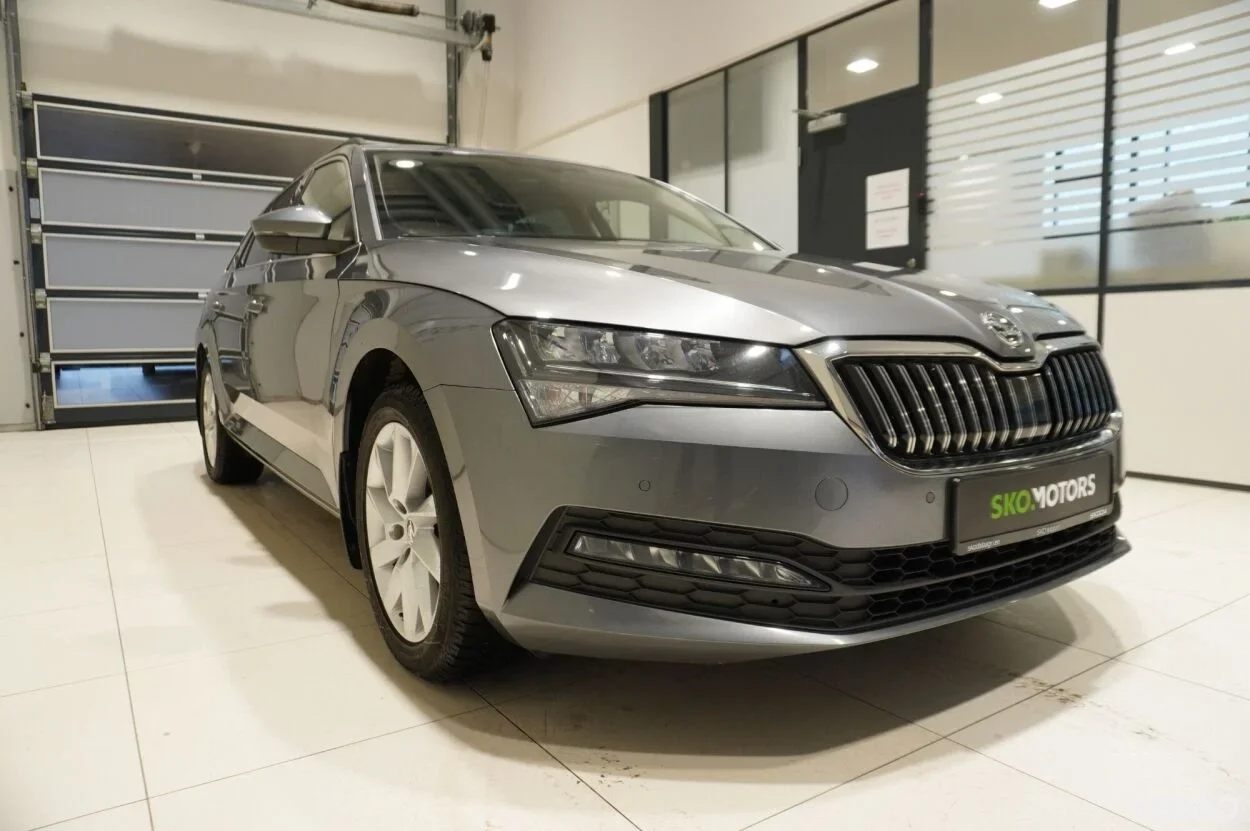 Skoda Superb AMBITION COMBI 1.5 110kW