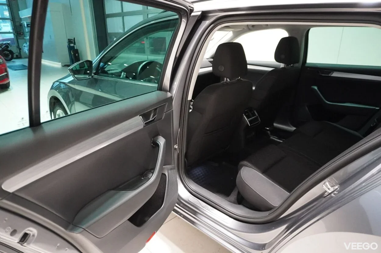 Skoda Superb AMBITION COMBI 1.5 110kW