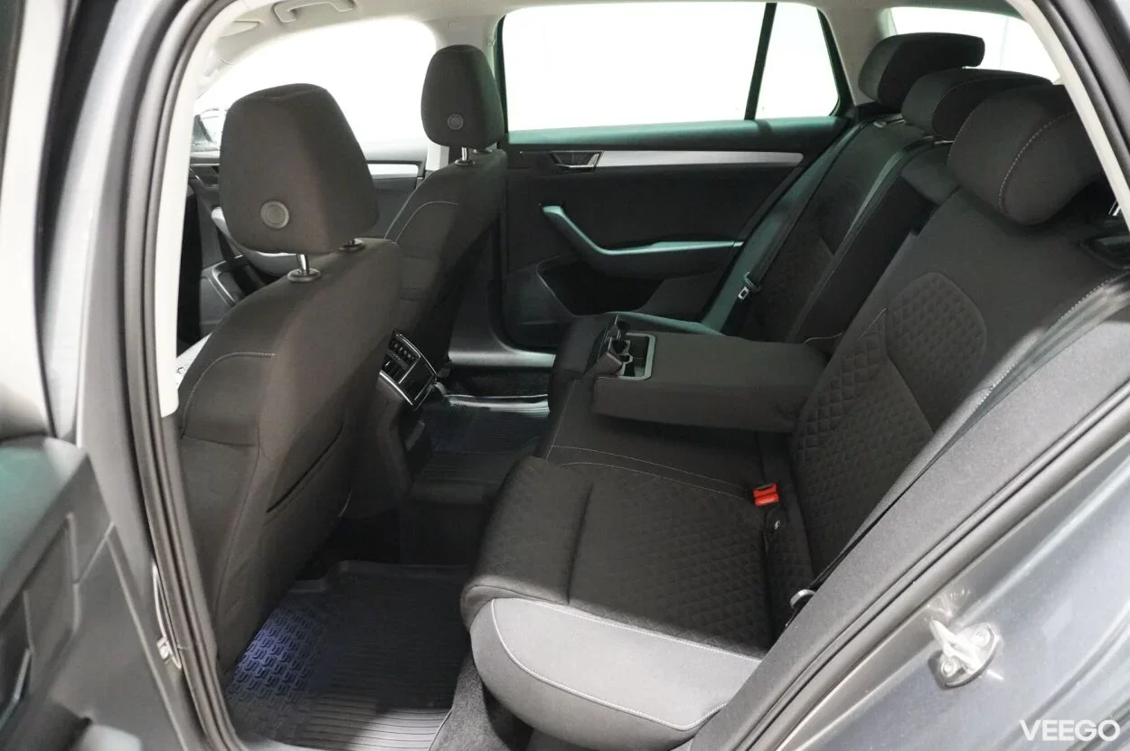 Skoda Superb AMBITION COMBI 1.5 110kW