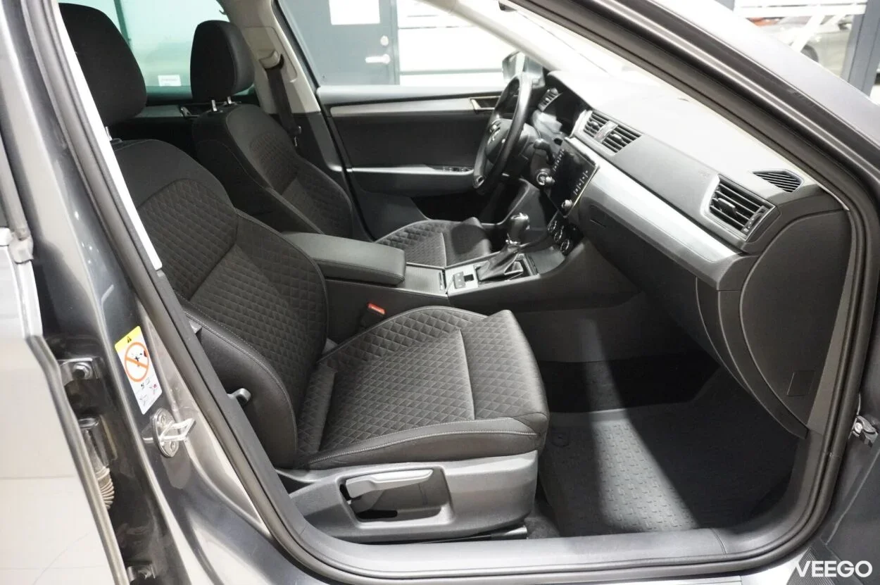 Skoda Superb AMBITION COMBI 1.5 110kW