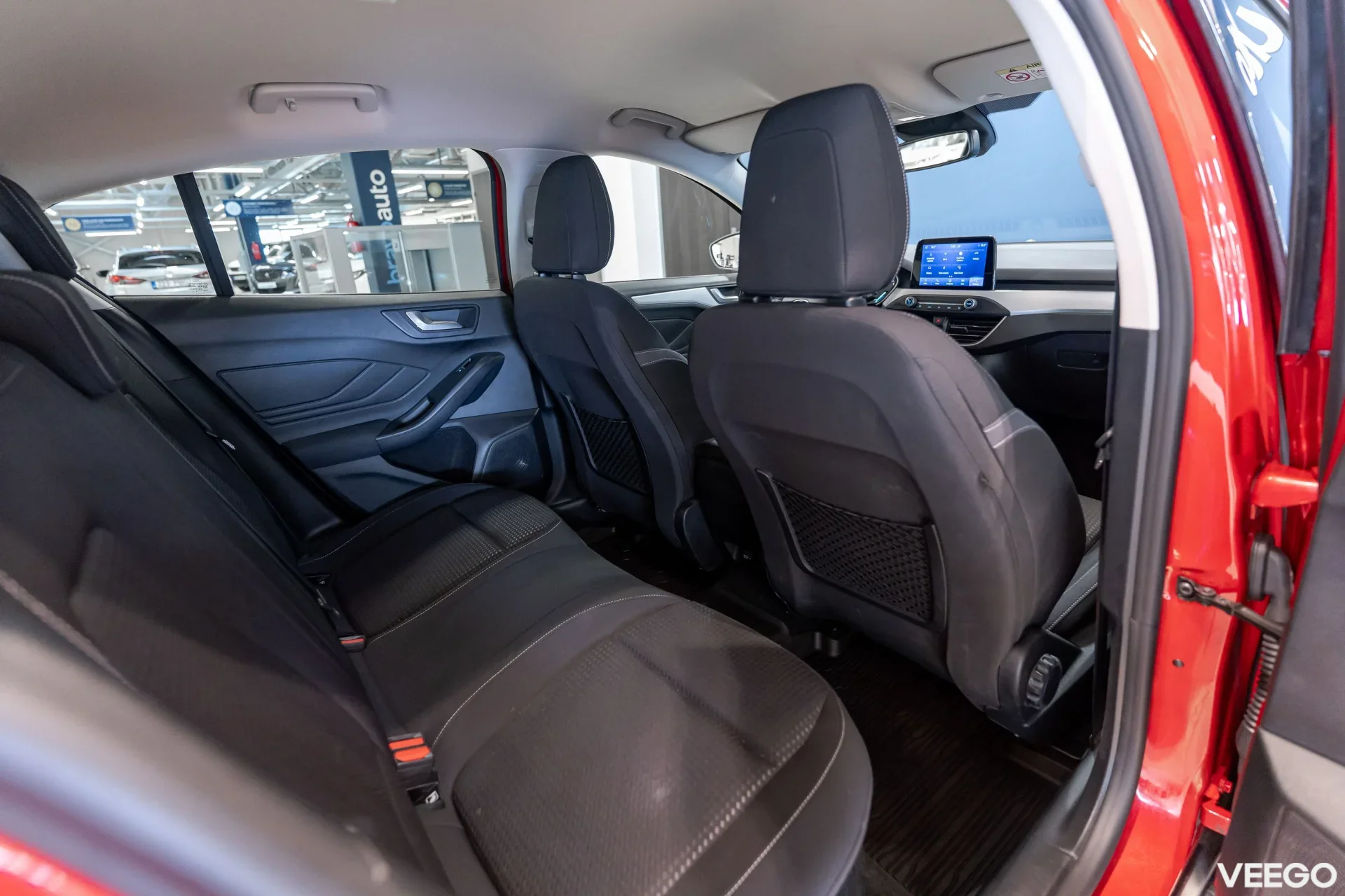 Ford Focus Connected 1 92kW