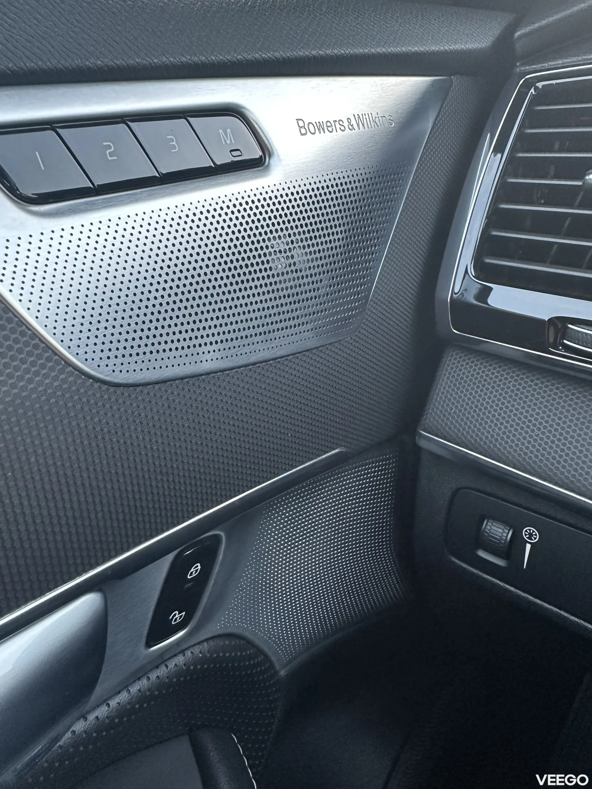 Volvo XC90 R-design 7-kohta 2.0 173kW