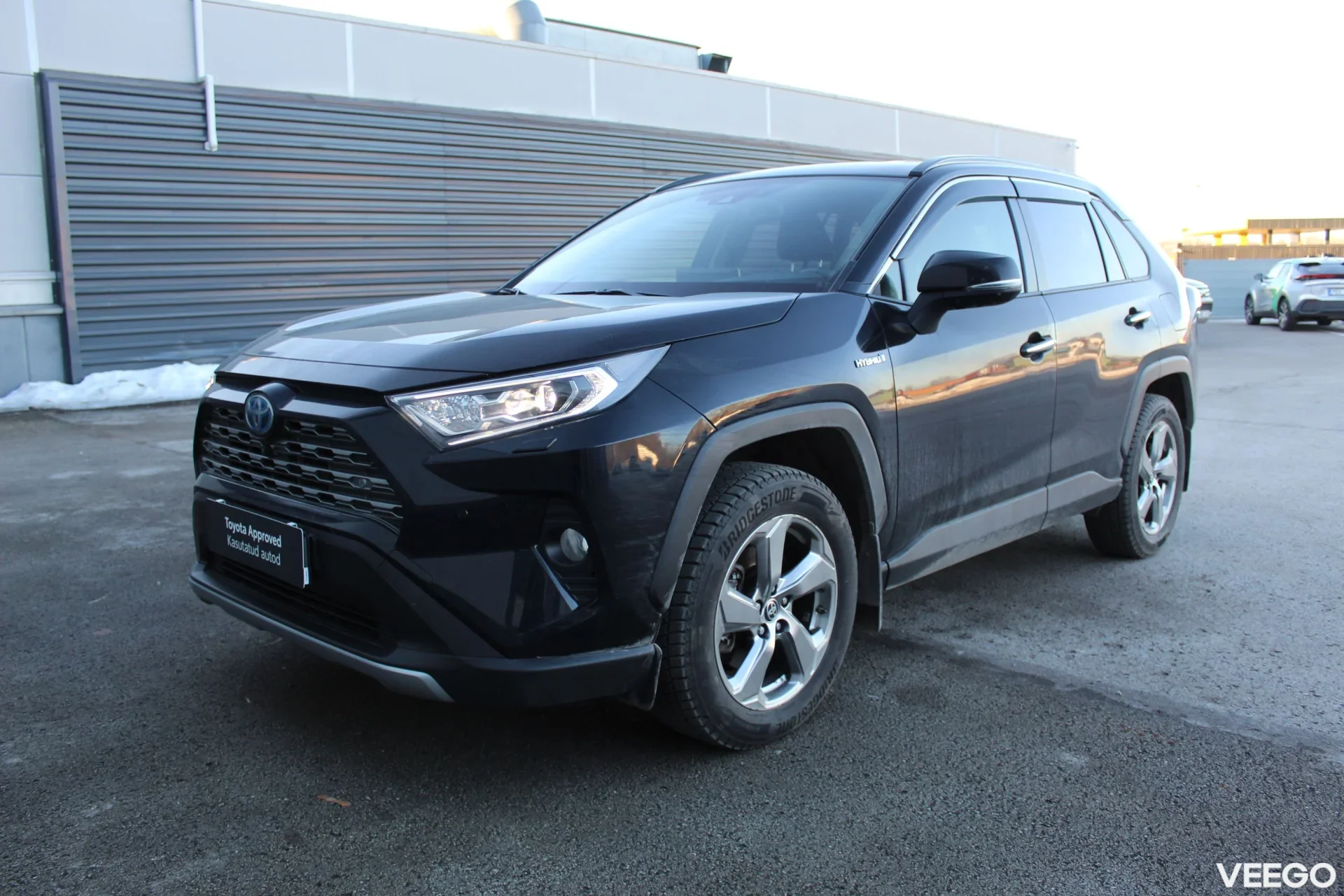 Toyota RAV4 Premium + Techlologya pakett Hybrid FWD 2.5 131kW