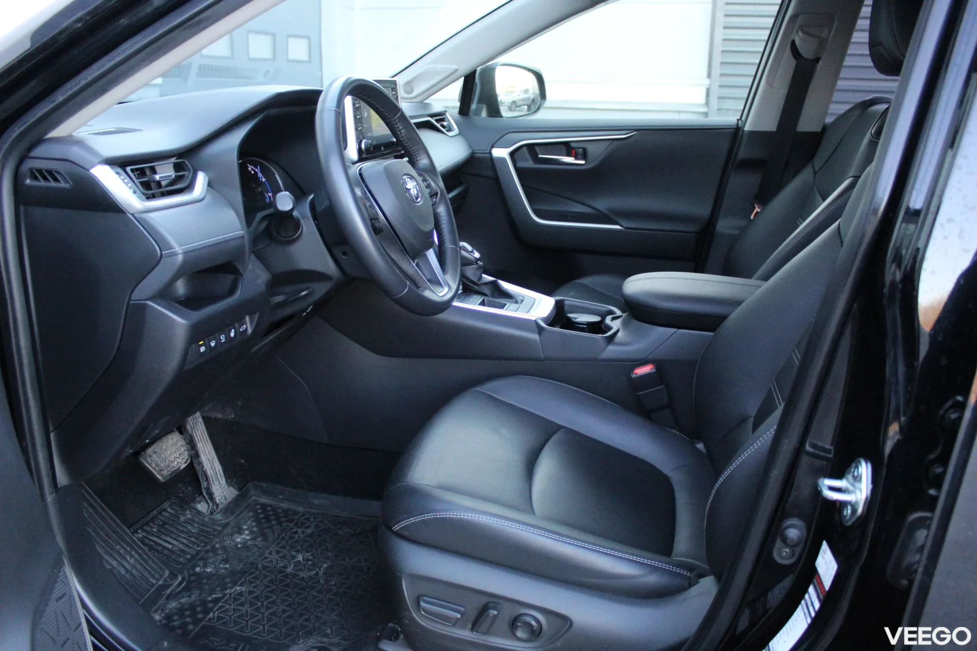 Toyota RAV4 Premium + Techlologya pakett Hybrid FWD 2.5 131kW