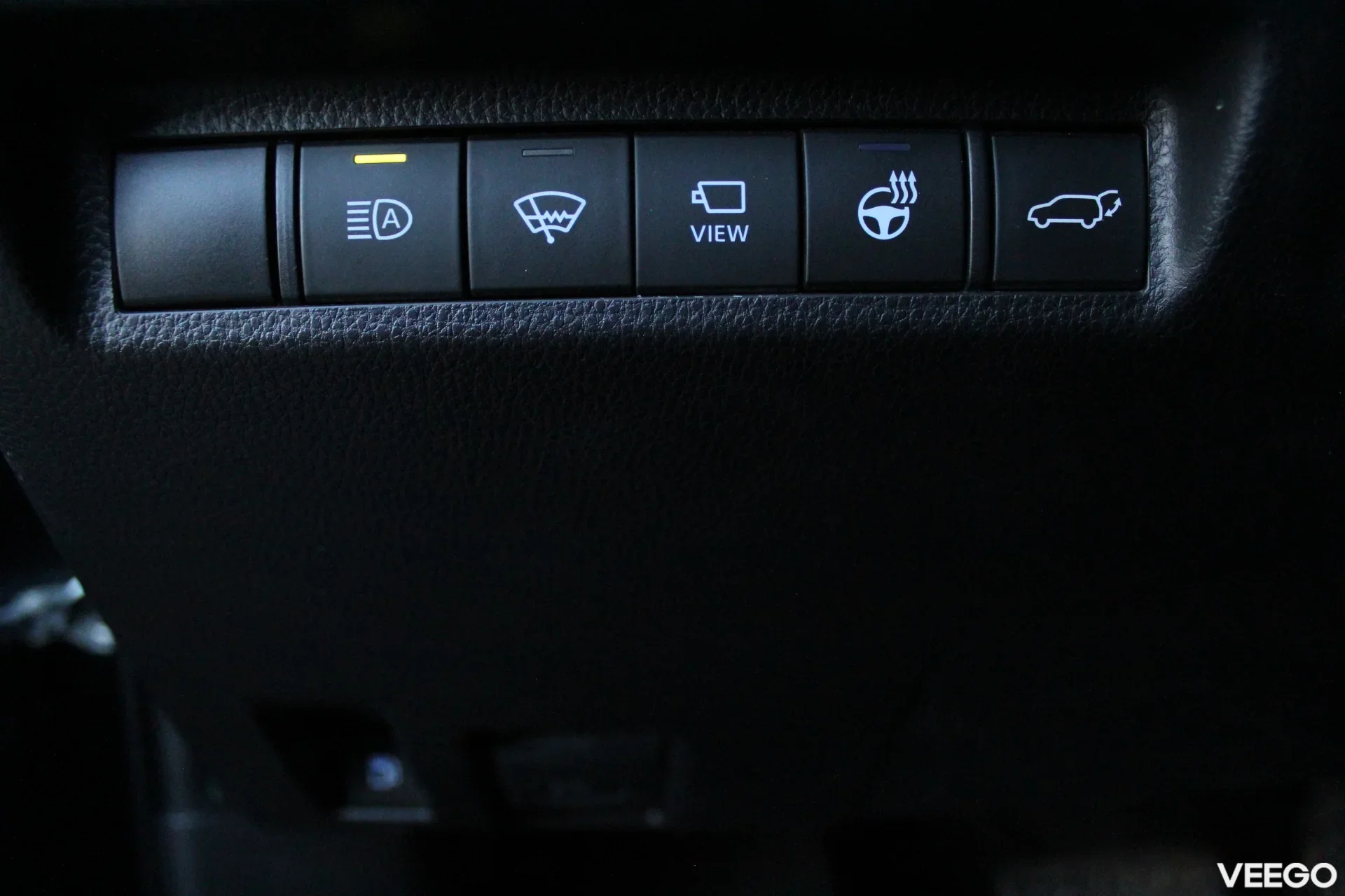 Toyota RAV4 Premium + Techlologya pakett Hybrid FWD 2.5 131kW