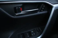 Toyota RAV4 Premium + Techlologya pakett Hybrid FWD 2.5 131kW thumbnail