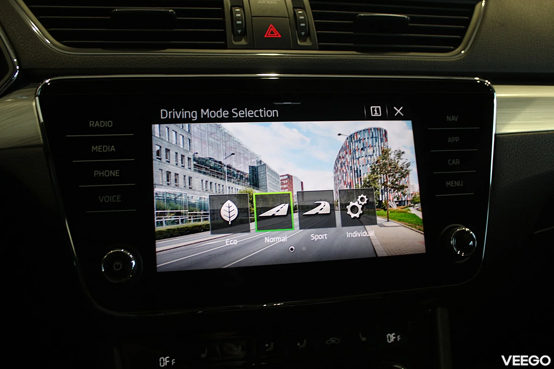 Skoda Superb Facelift iV Plug-IN Hybrid Ambition 1.4 115kW