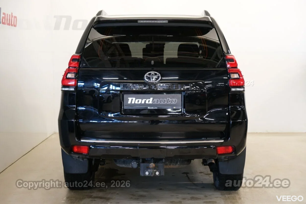 Toyota Land Cruiser Luxury 4x4 2.8 150kW