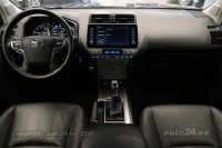 Toyota Land Cruiser Luxury 4x4 2.8 150kW thumbnail