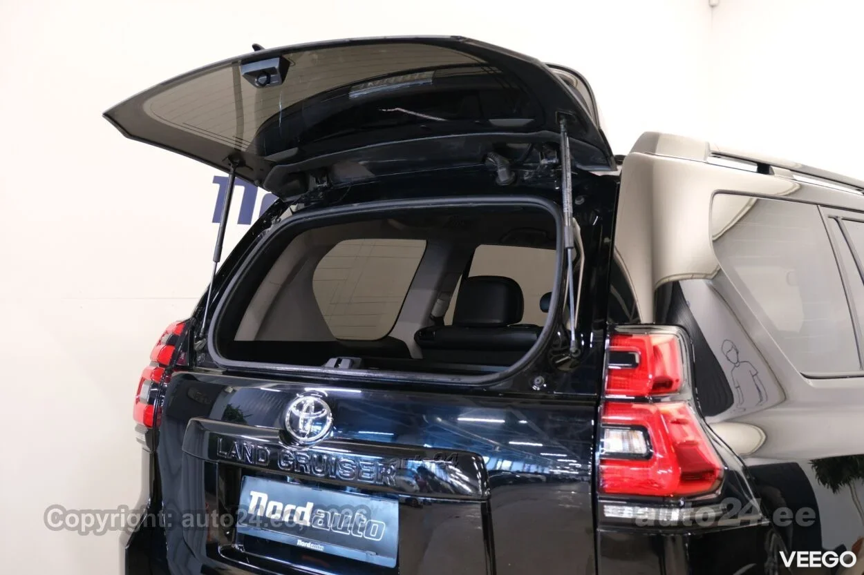 Toyota Land Cruiser Luxury 4x4 2.8 150kW