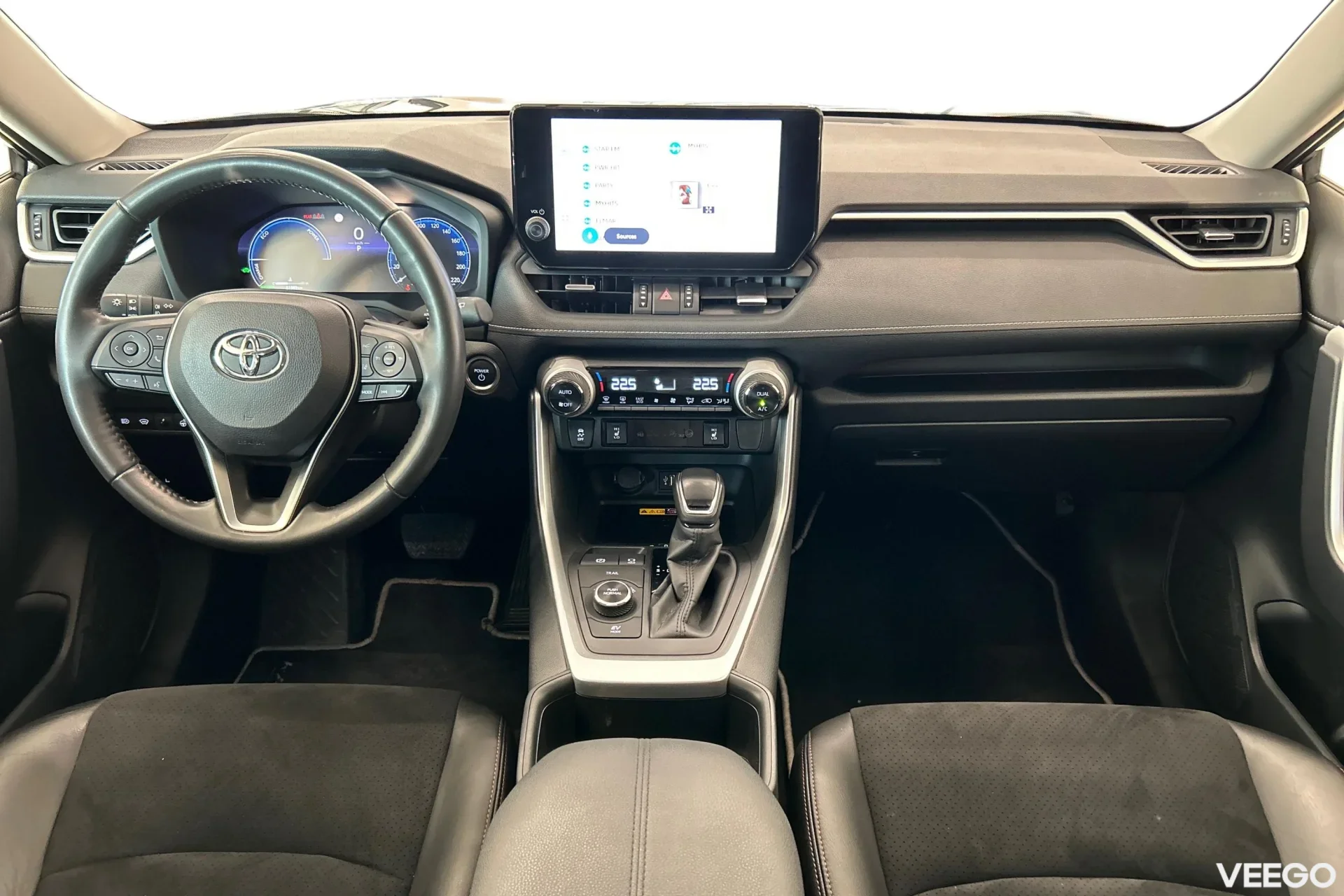 Toyota RAV4 Luxury Plus AWD 2.5 131kW