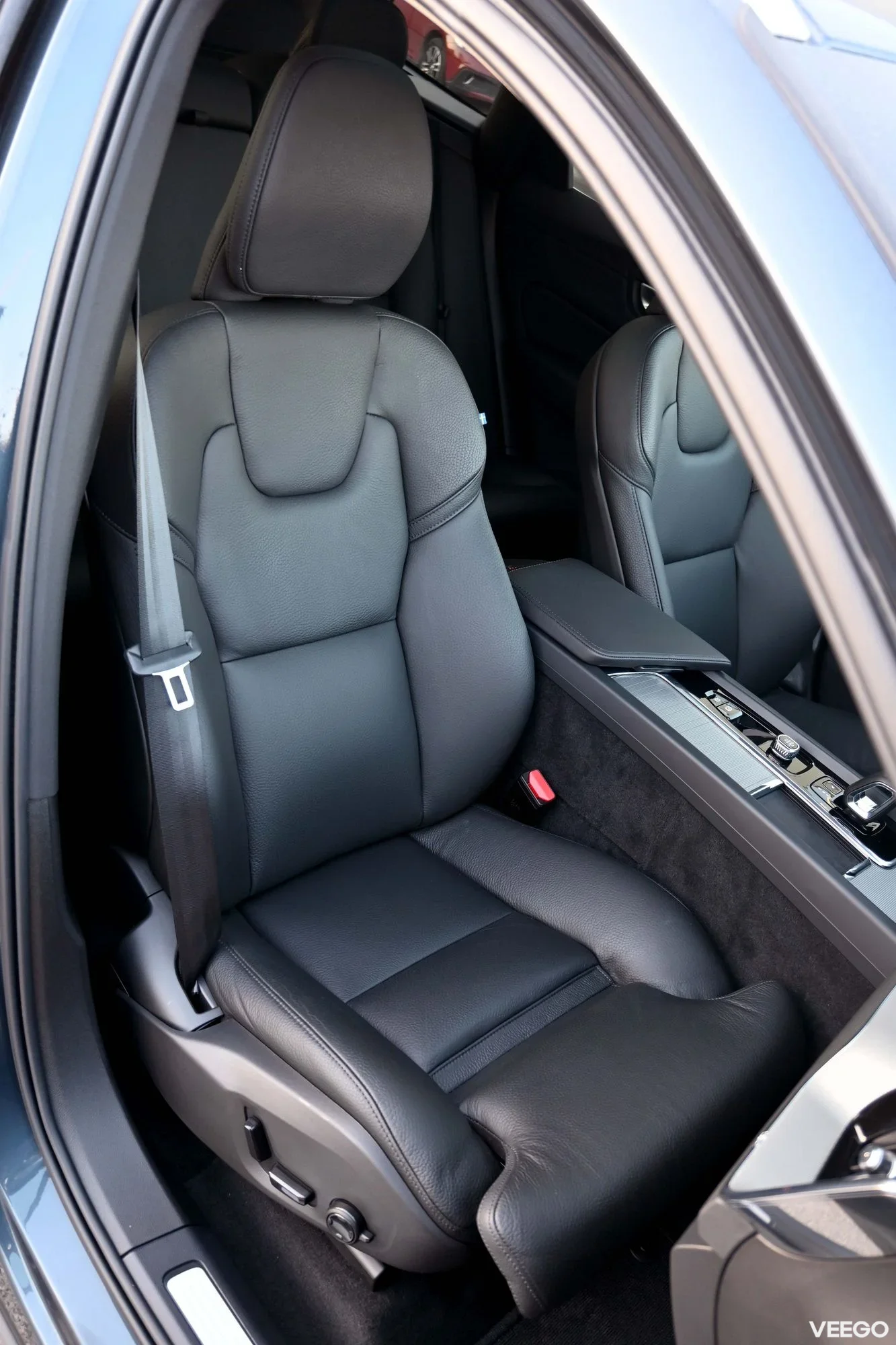 Volvo XC60 AWD T6 H&K BRIGHT PLUS XENIUM PRO INTELLI SAFE 2 293kW