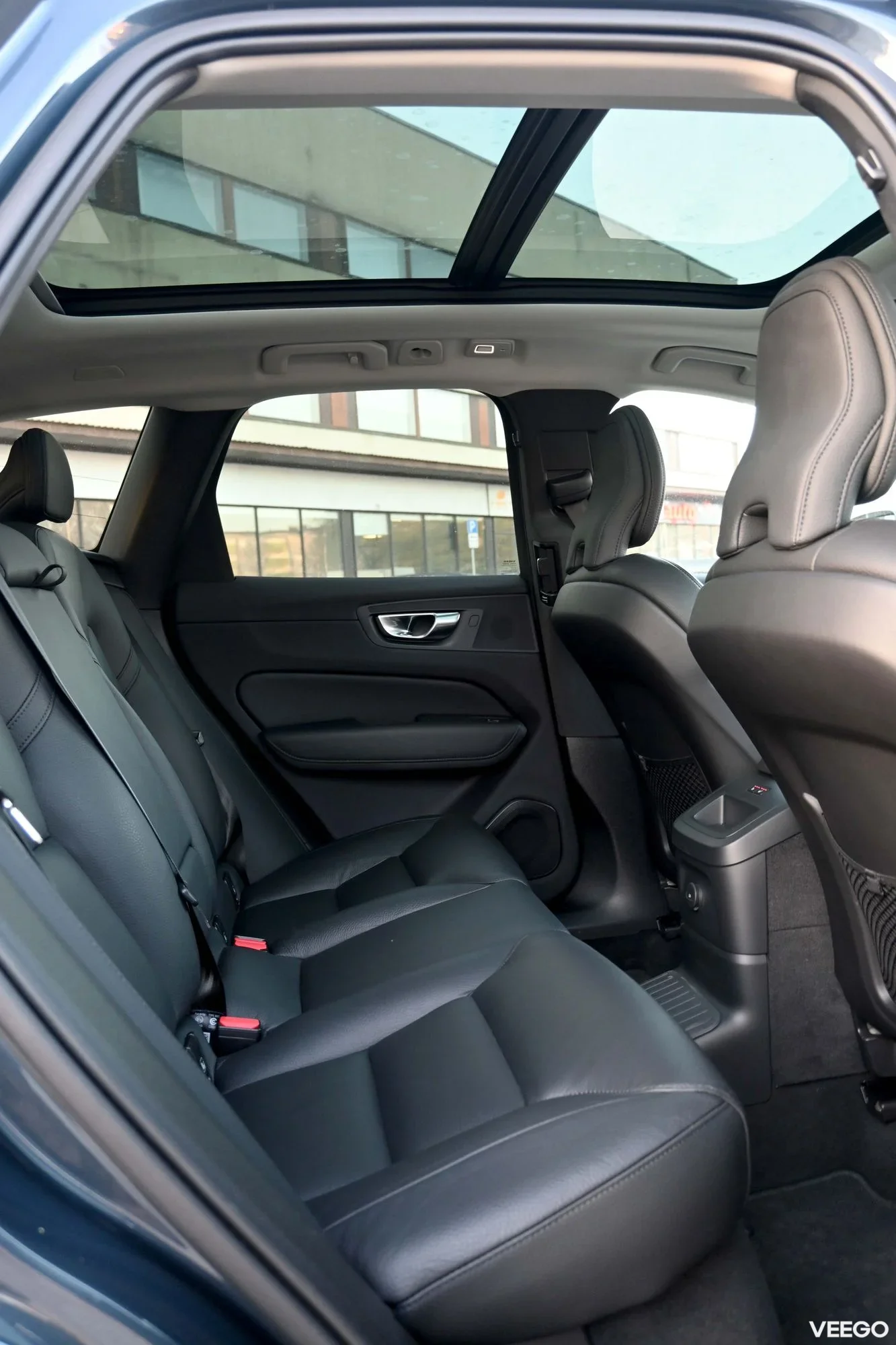 Volvo XC60 AWD T6 H&K BRIGHT PLUS XENIUM PRO INTELLI SAFE 2 293kW