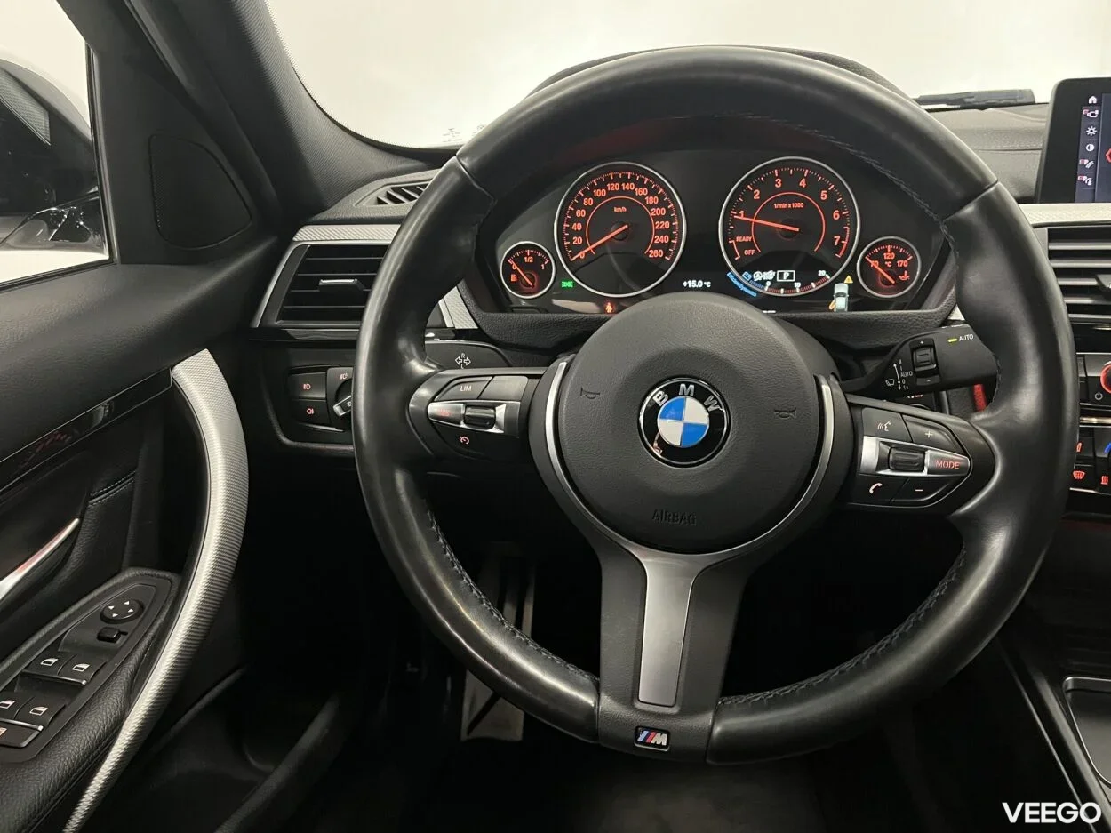 BMW 318 i M-Sport 1.5 100kW