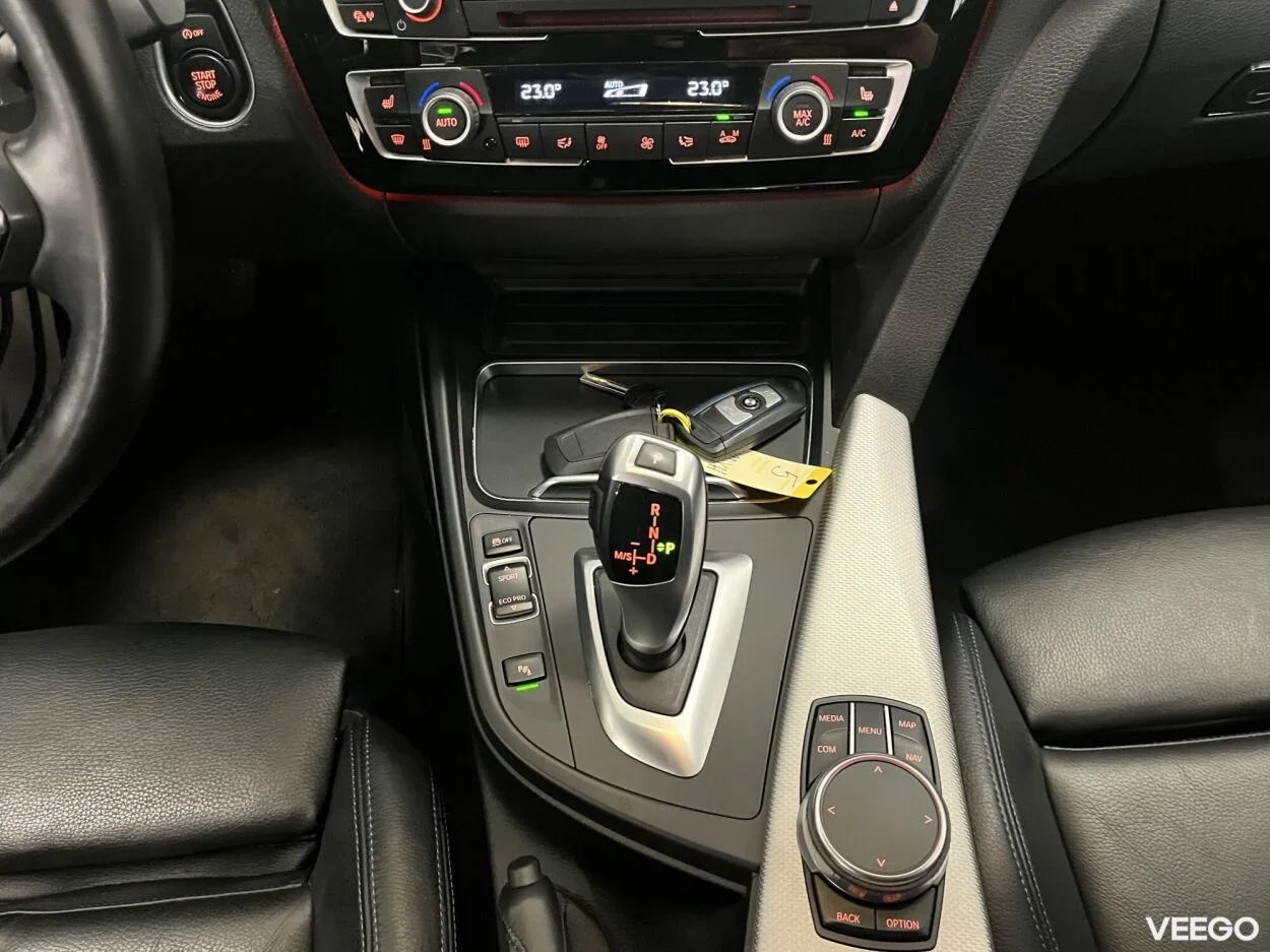 BMW 318 i M-Sport 1.5 100kW