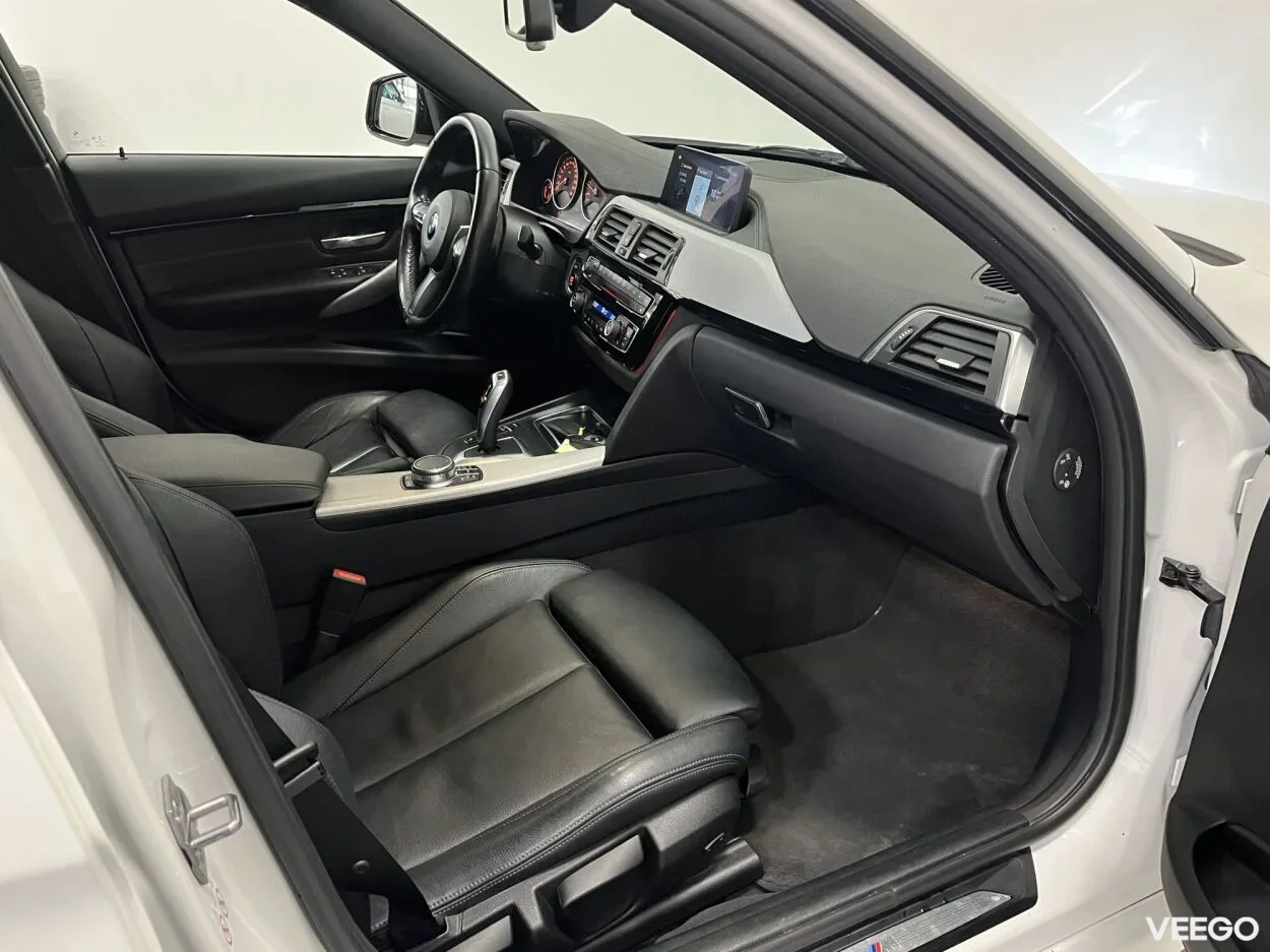 BMW 318 i M-Sport 1.5 100kW