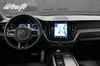 Volvo XC60 Recharge T8 AWD 392HK R-Design /Pano /HuD /Luft /4.95% 288kW thumbnail