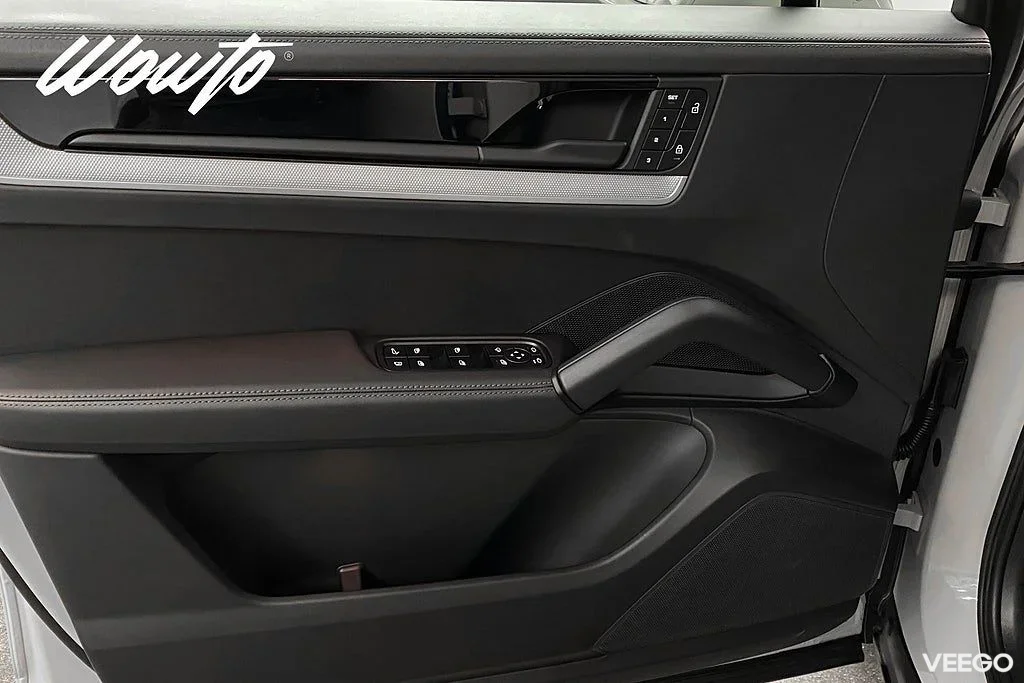 Porsche Cayenne Coupé E-Hybrid 470HK /Sportavgas /Drag /Luft /4.95% 346kW