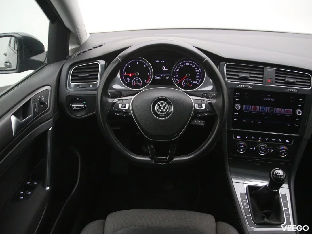 Volkswagen Golf 1.6 85kW