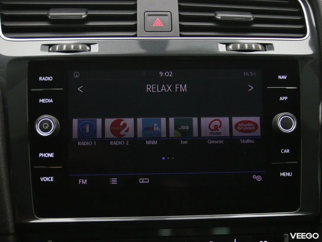 Volkswagen Golf 1.6 85kW