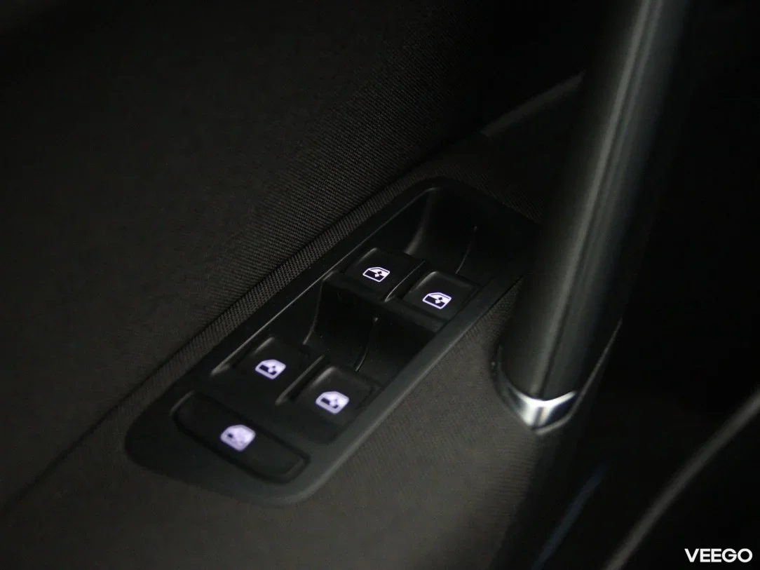 Volkswagen Golf 1.6 85kW