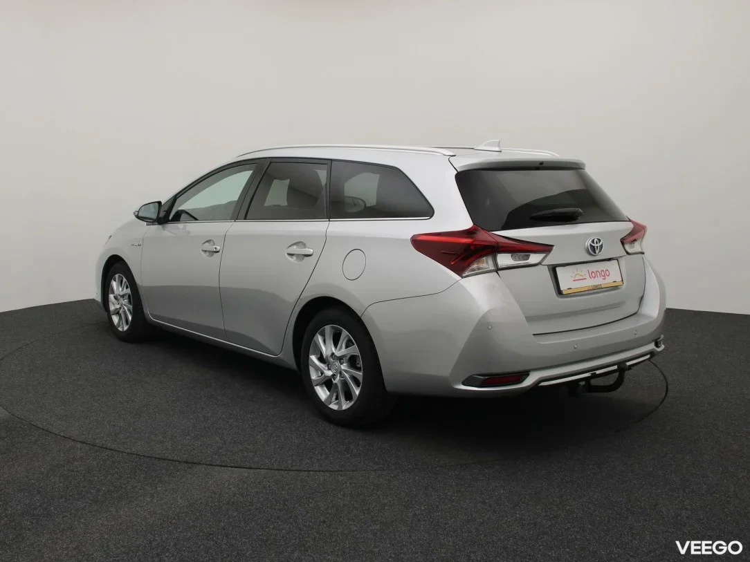 Toyota Auris 1.8 100kW