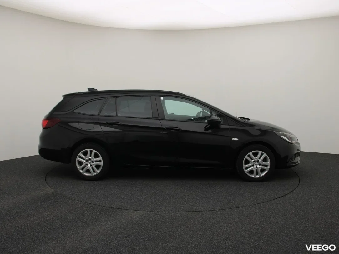 Opel Astra 1.6 81kW