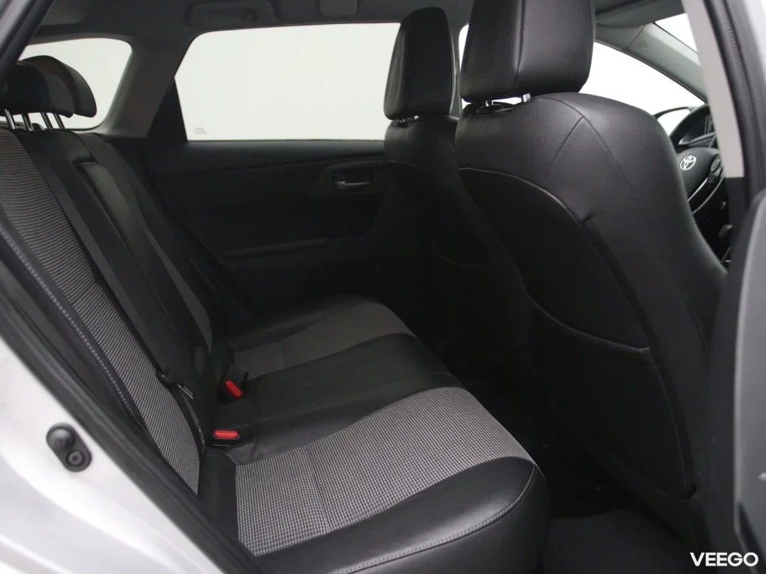 Toyota Auris 1.8 100kW