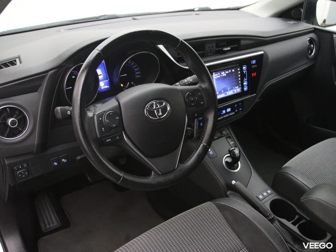 Toyota Auris 1.8 100kW