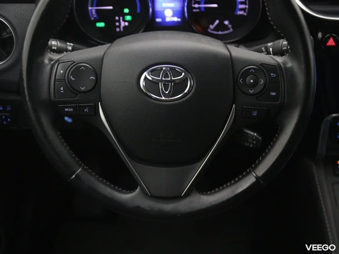 Toyota Auris 1.8 100kW