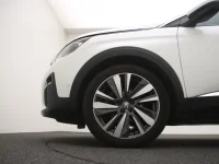 Peugeot 3008 1.2 96kW thumbnail