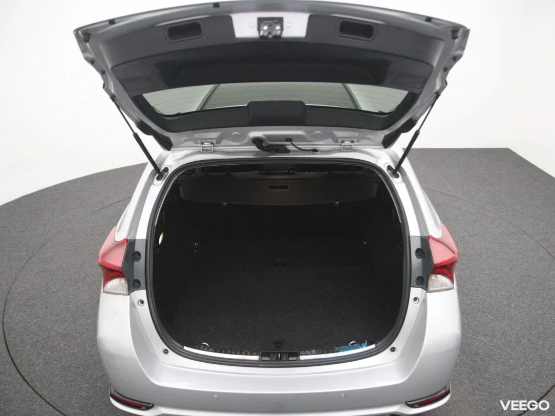 Toyota Auris 1.8 100kW