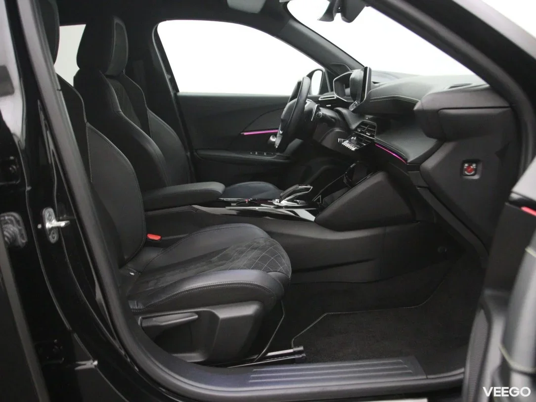 Peugeot 2008 1.2 96kW