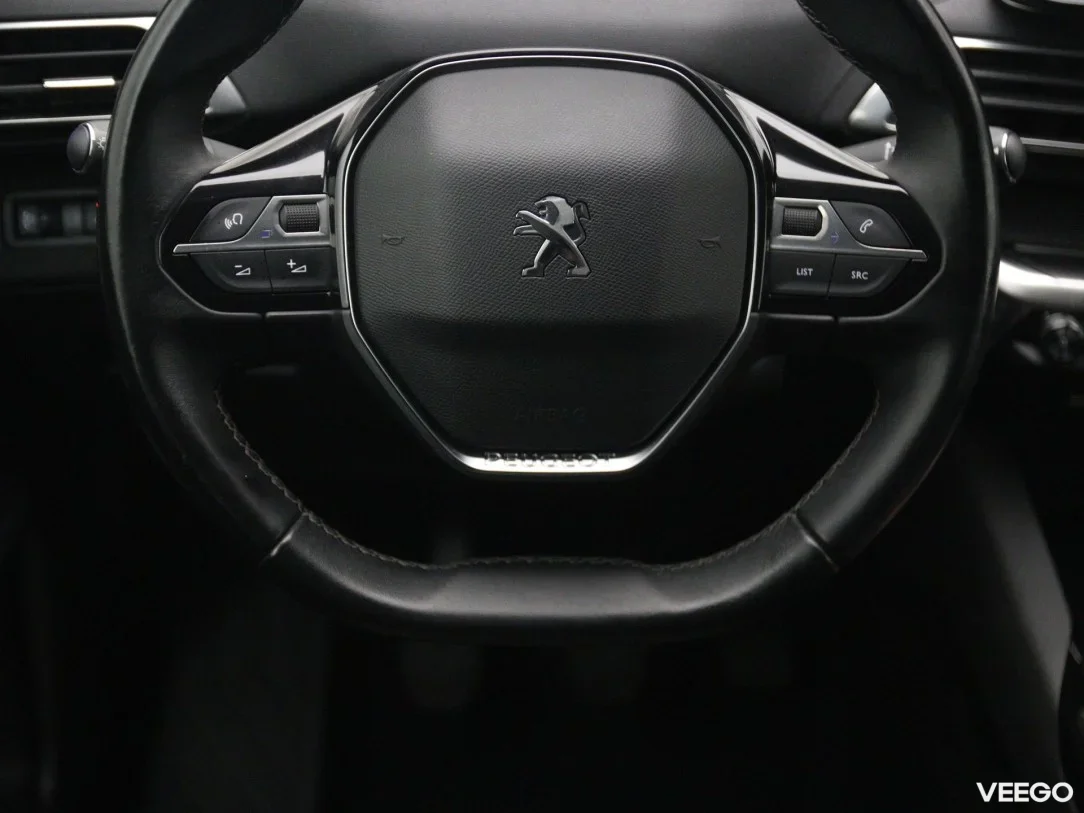 Peugeot 3008 1.2 96kW