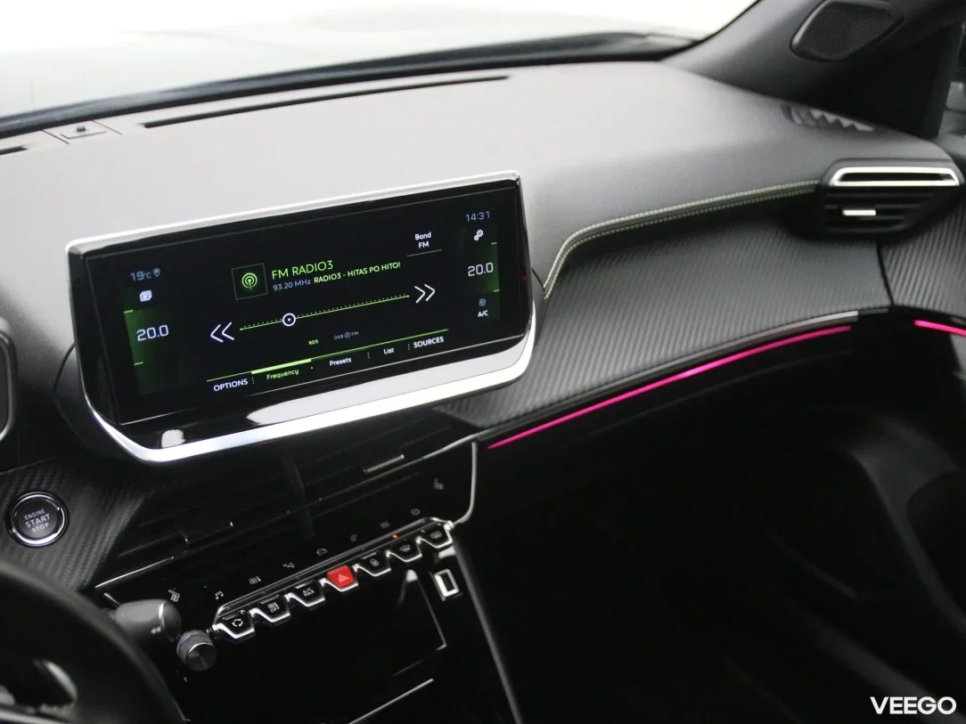 Peugeot 2008 1.2 96kW