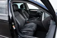 Volkswagen Passat 147kW thumbnail