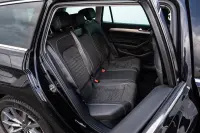 Volkswagen Passat 147kW thumbnail