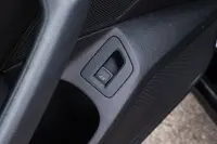 Volkswagen Passat 147kW thumbnail