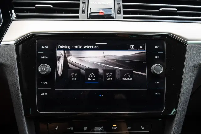 Image of Volkswagen Passat 147kW