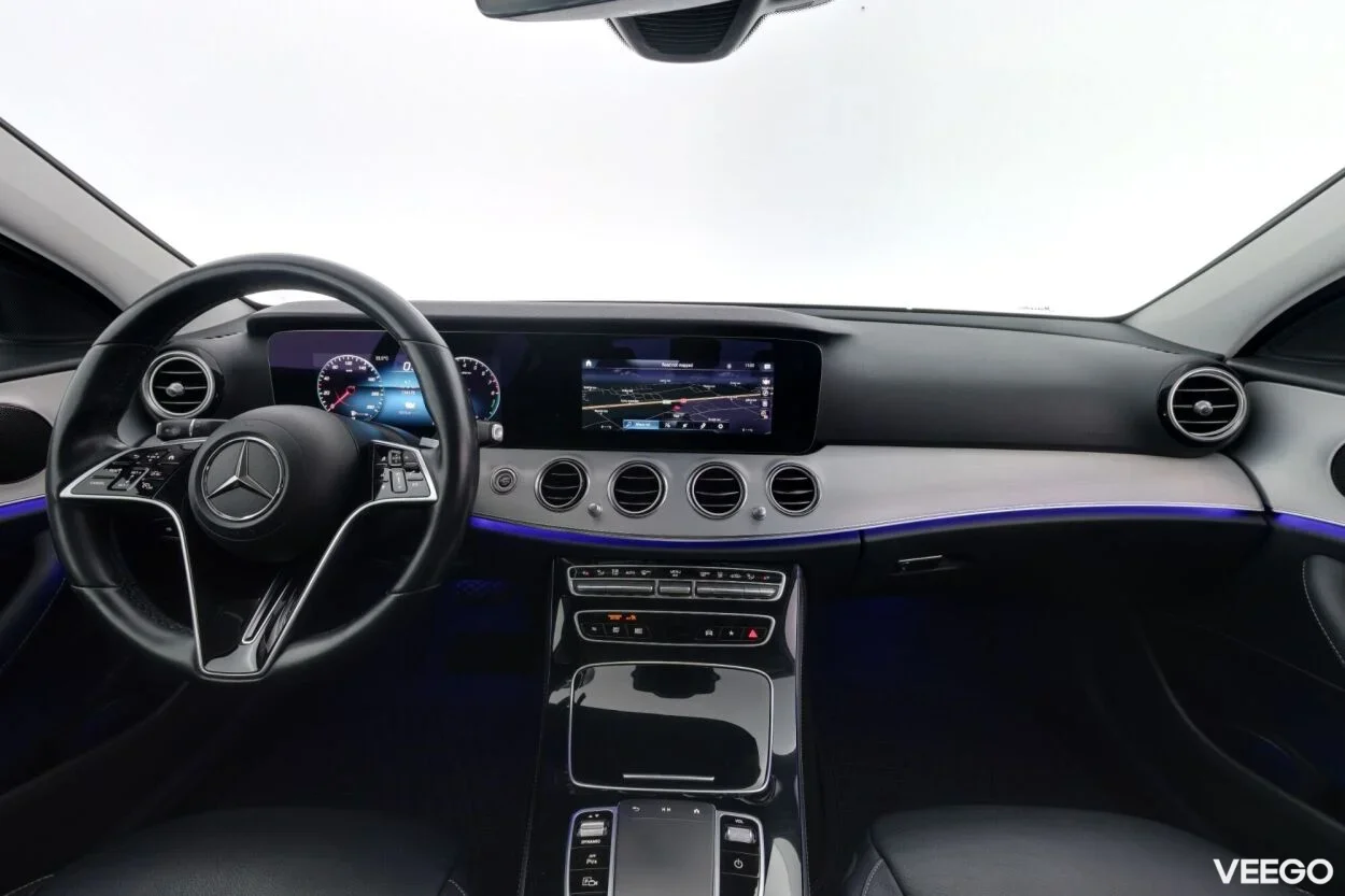 Mercedes-Benz E300 e 4Matic Avantgarde Plug in 2 155kW