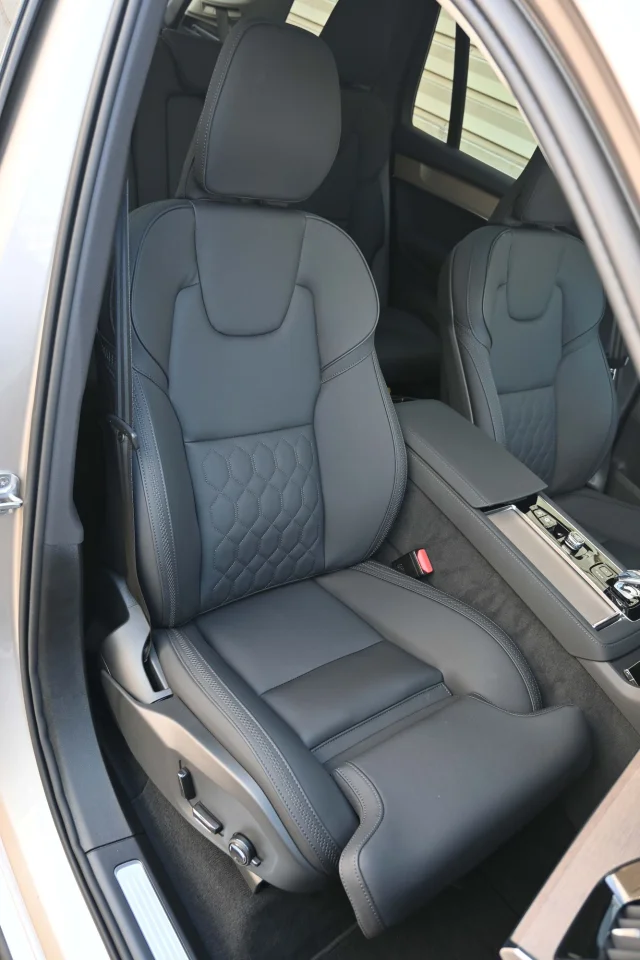Image of Volvo XC90 4C AWD H&K BRIGHT 7 INTELLI SAFE PRO MY26 2 335kW